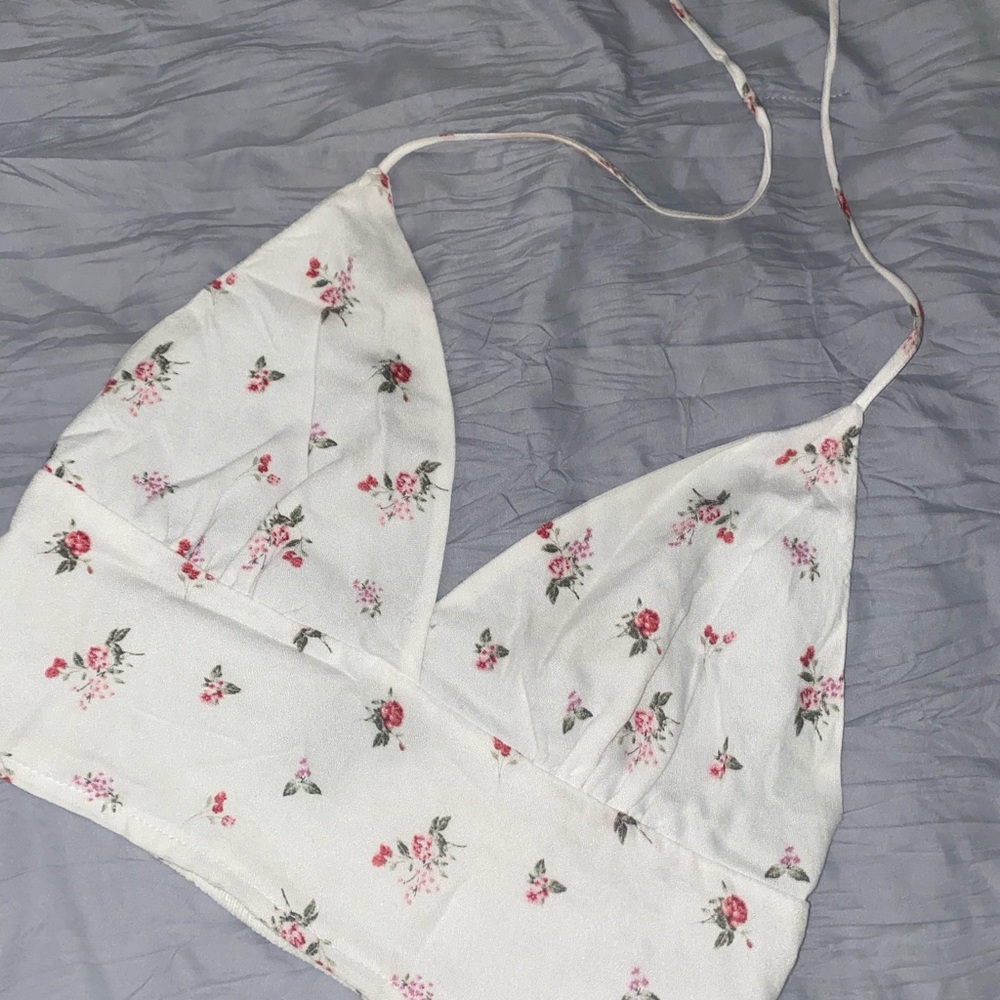 WHITE FLORAL TOP - Picture 3 of 5